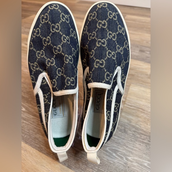 Women's Blue Slip-On Athletic Shoes - Picture 1 of 6